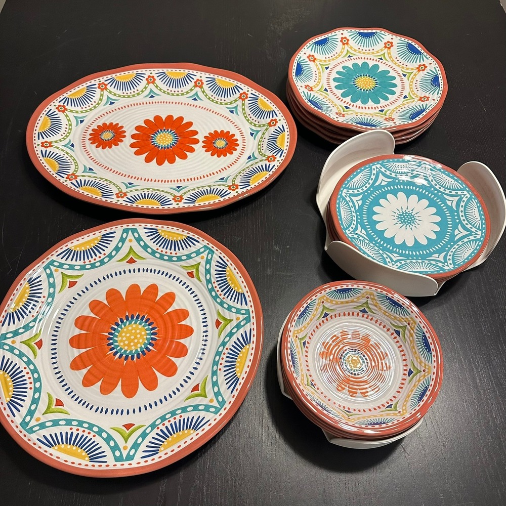 The Pioneer Woman Melamine Dinnerware Set Floral 16 Piece Platter Plates Bowls